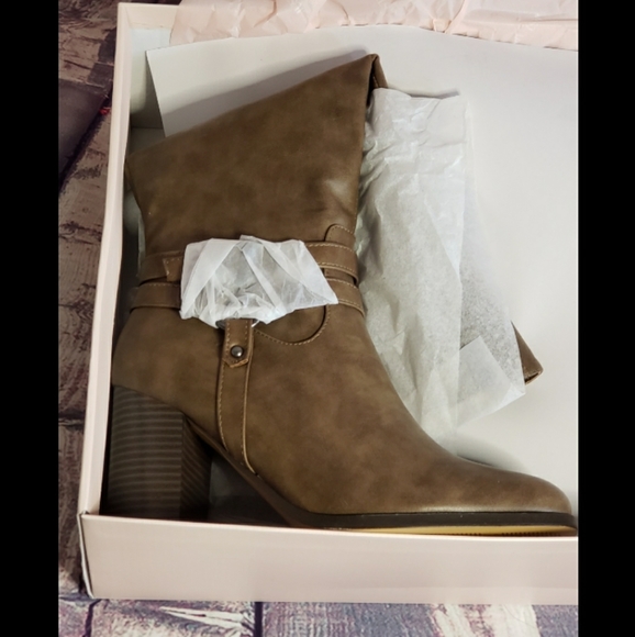 JustFab Riding boots - Picture 2 of 3